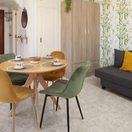Torre Del Mar Studio Апартаменты
