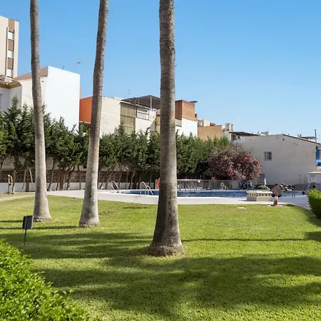 Torre Del Mar Studio Апартаменты *